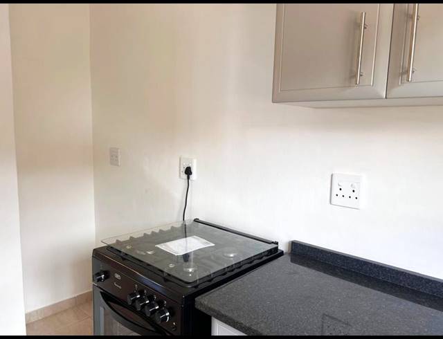 2 BEDROOM PROPERTY TO RENT IN UVONGO